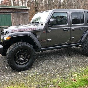 Meet your Posher, Tabitha